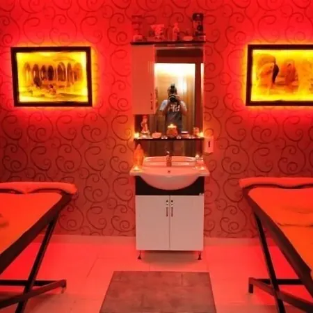 Sultan Sipahi 4* אלאניה